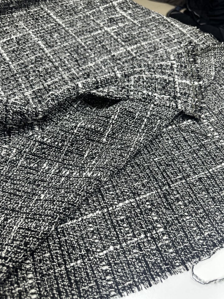 Siyah-Beyaz Şanel Kumaş