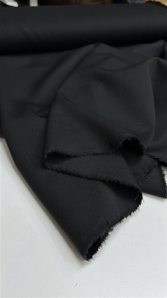 Simsiyah Krep Kumaş