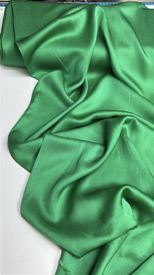 Yeşil Saten Kumaş