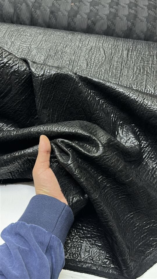 Siyah Jakarlı Brokar