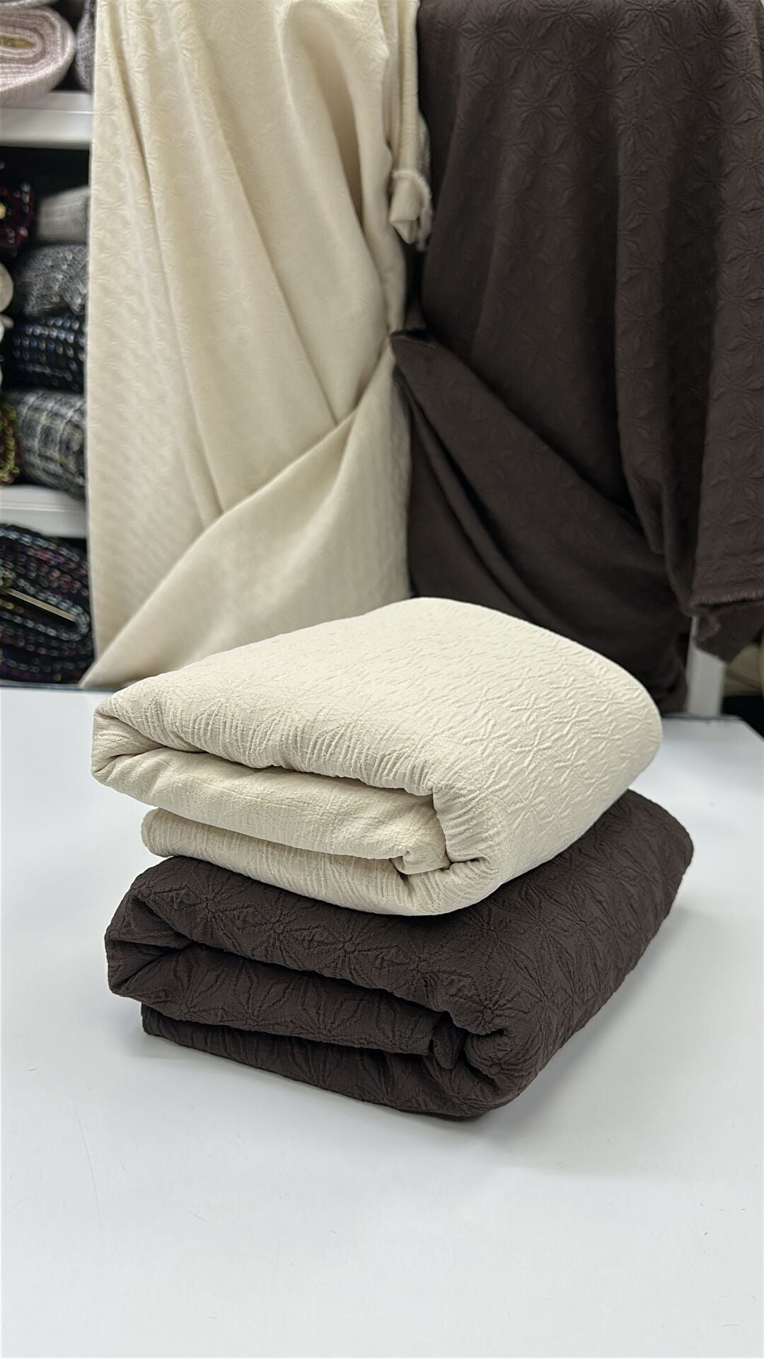 Jakarlı Dabıl Krep Kumaşlar