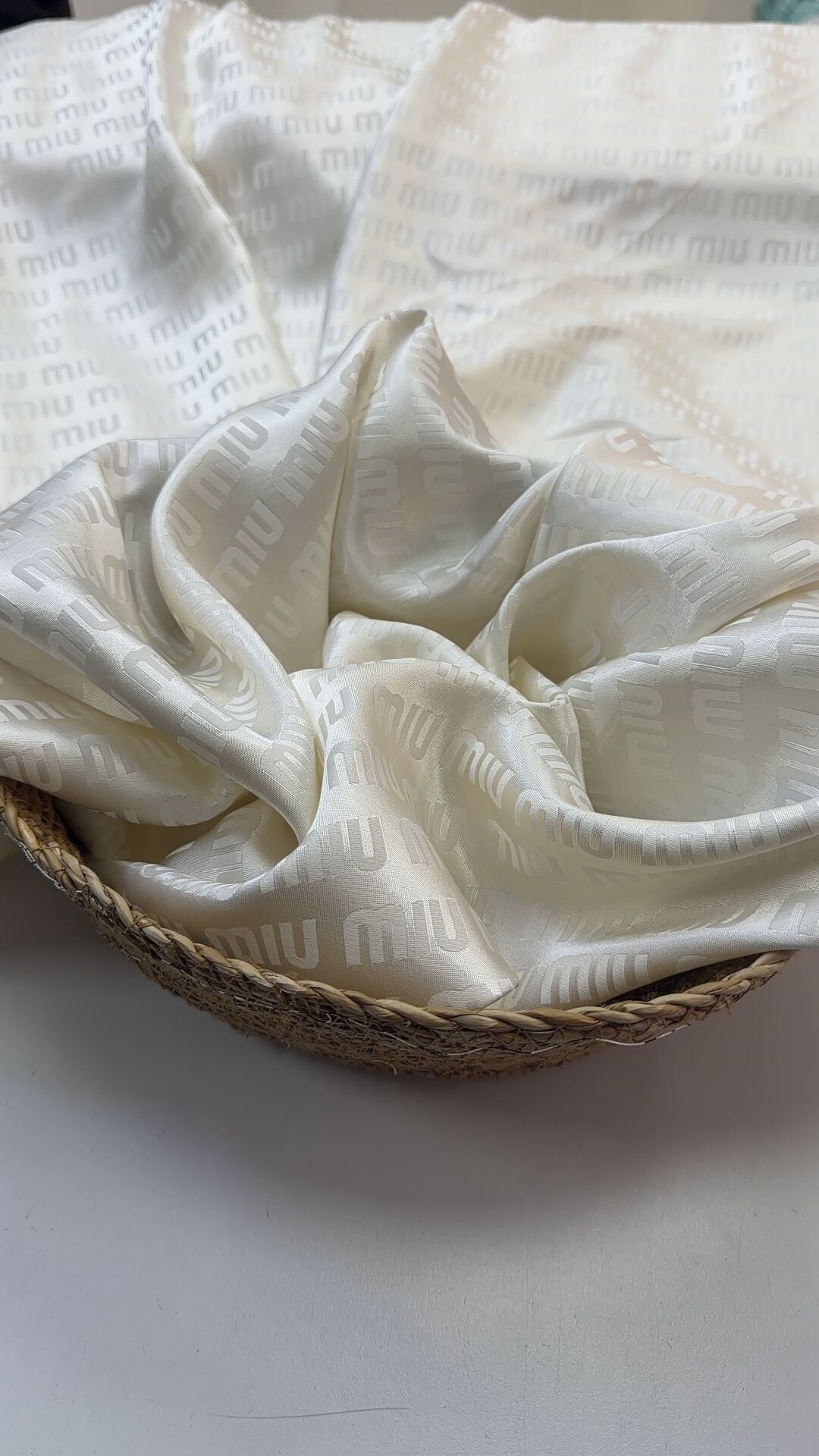 Pamuklu Mıu Desenli Saten