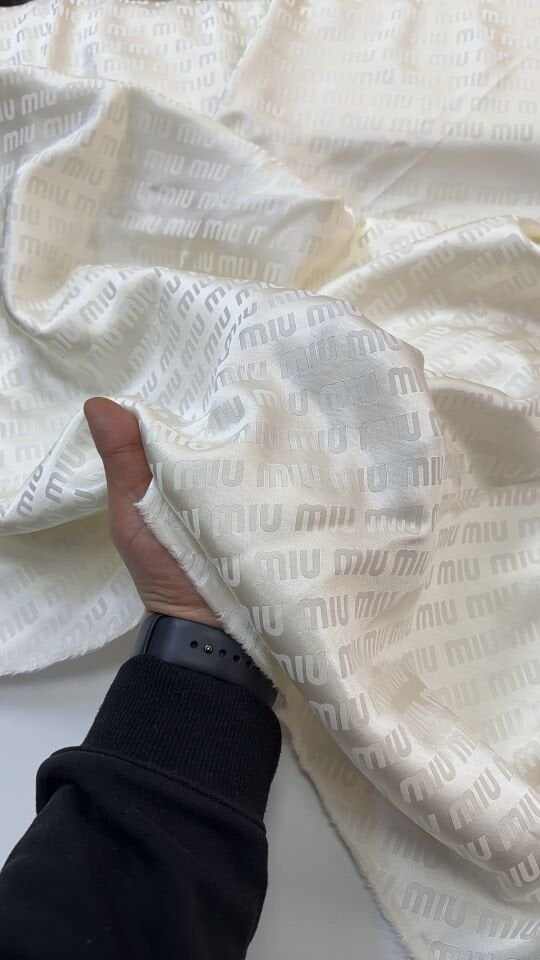 Pamuklu Mıu Desenli Saten