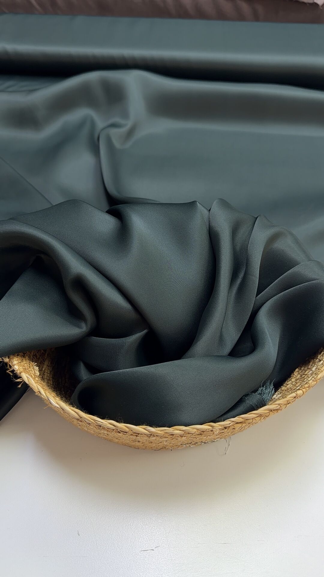 Koyu Yeşil Saten Kumaş