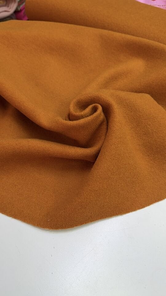 Hardal Yünlü Keçe