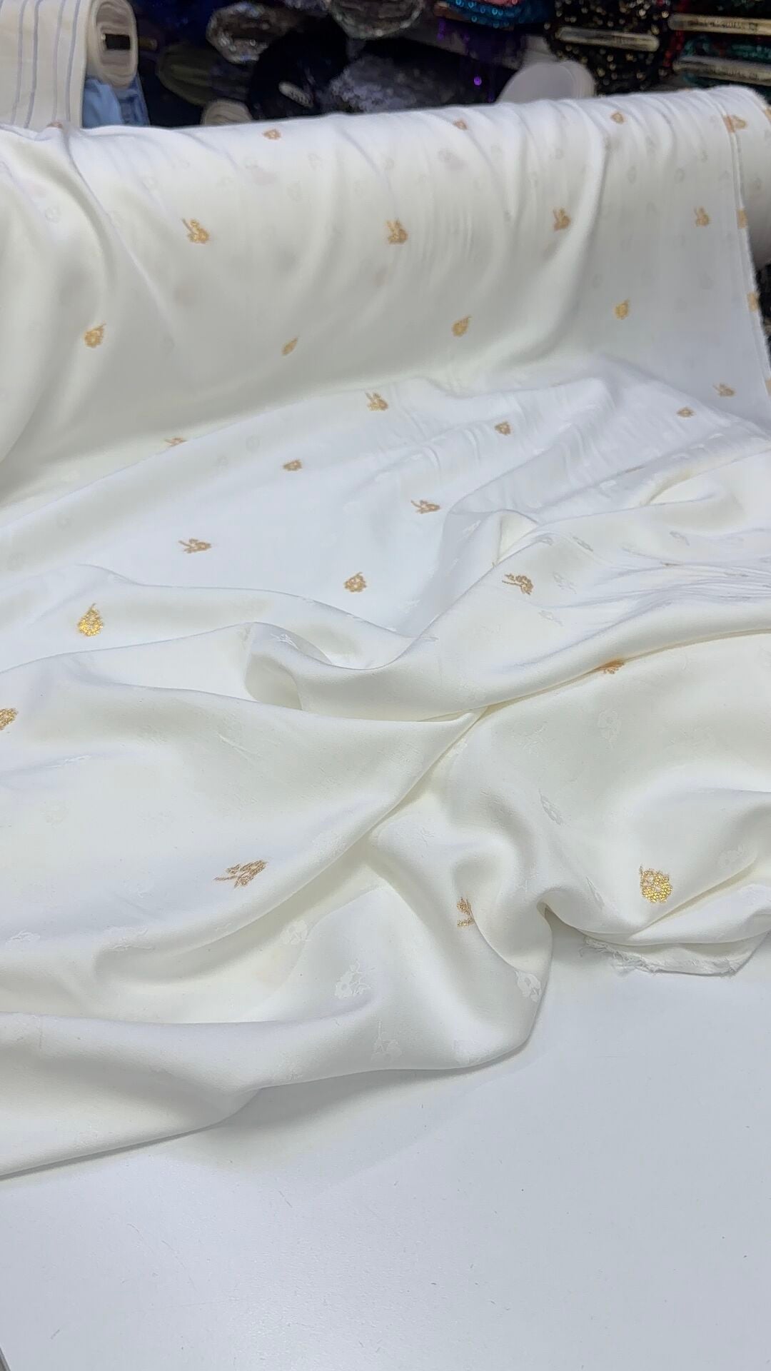 Gold Jakar Viskon